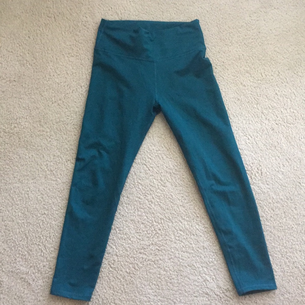 Fabletics Ankle Length Legging size Small